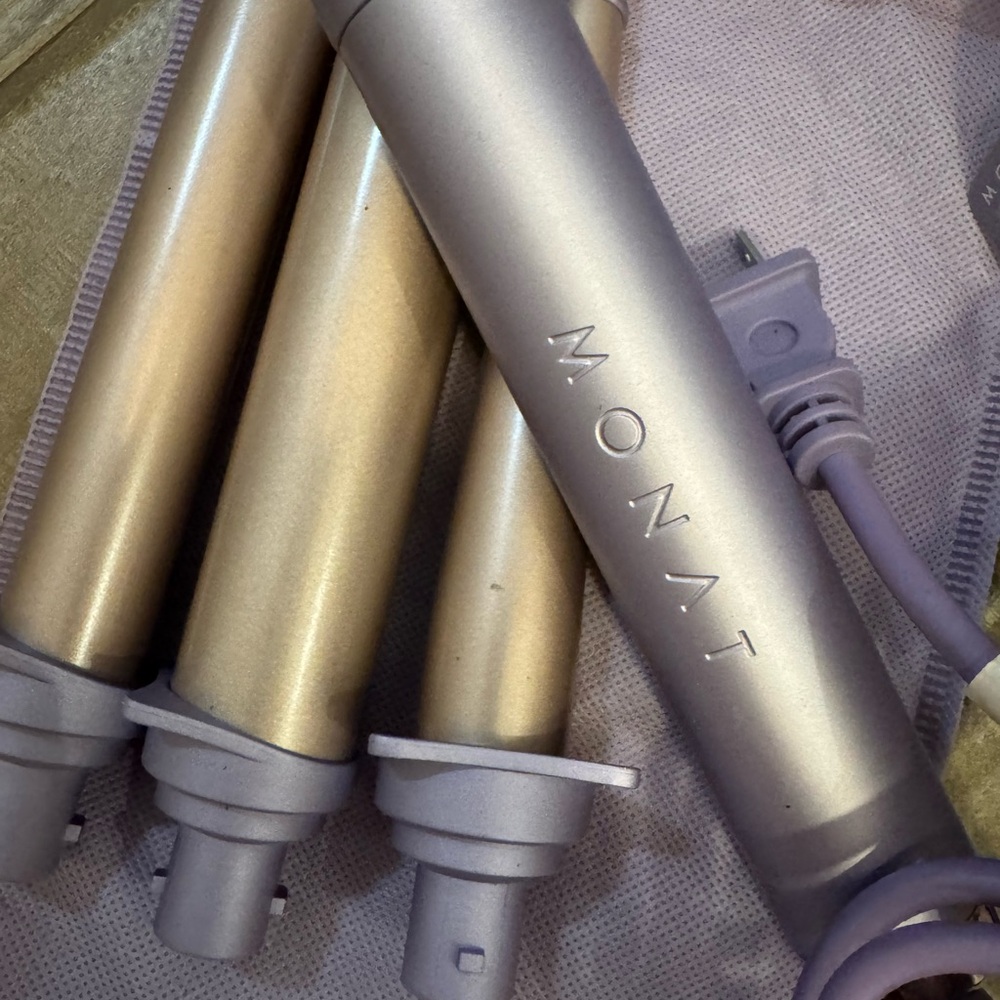 Monat Lavender and Gold 3-Barrel Curling Wand Set - Picture 4 of 4
